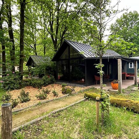 Cosy Tiny Lodges - Vakantiepark Kempenbos Diessen Dış mekan fotoğraf