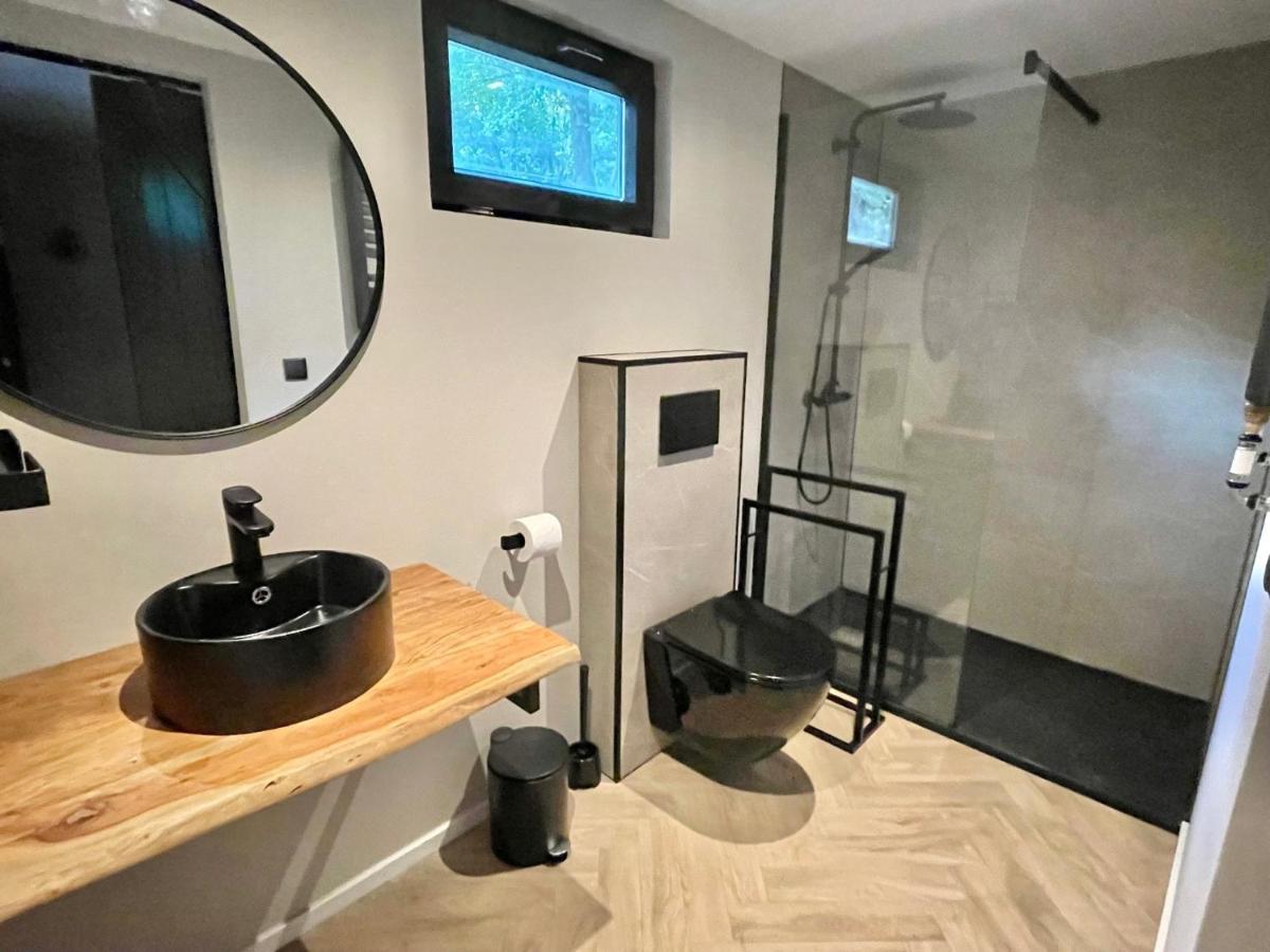 Cosy Tiny Lodges - Vakantiepark Kempenbos Diessen Dış mekan fotoğraf