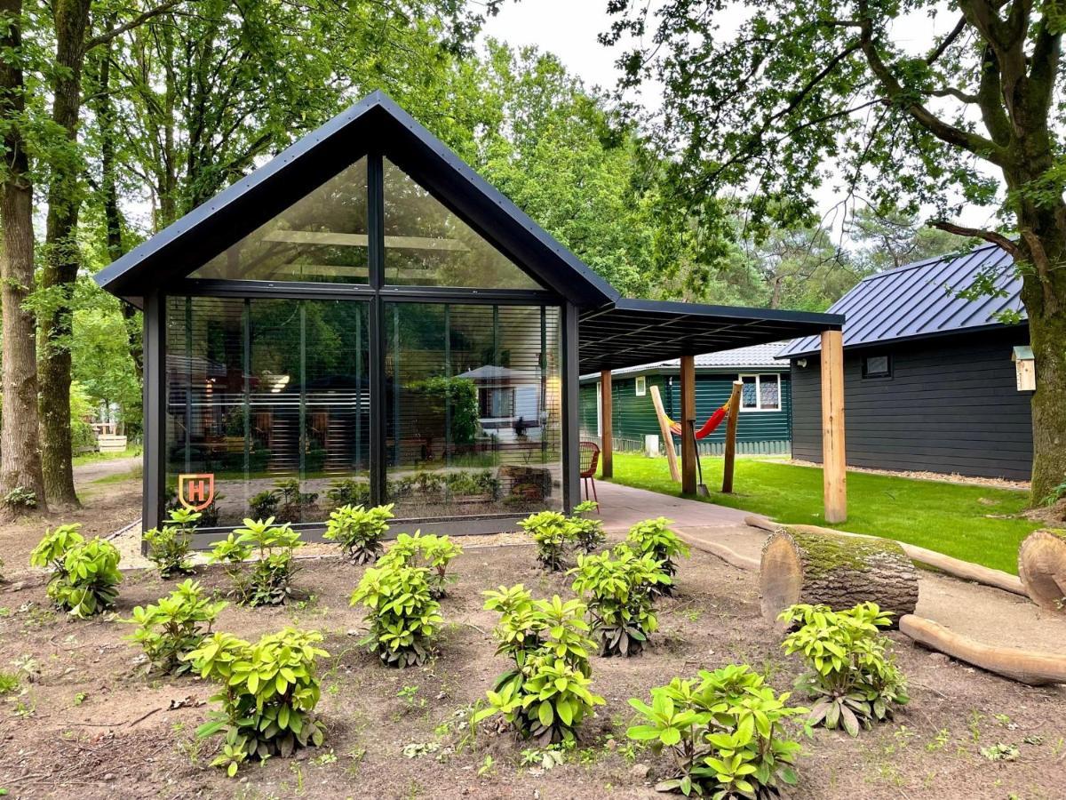 Cosy Tiny Lodges - Vakantiepark Kempenbos Diessen Dış mekan fotoğraf