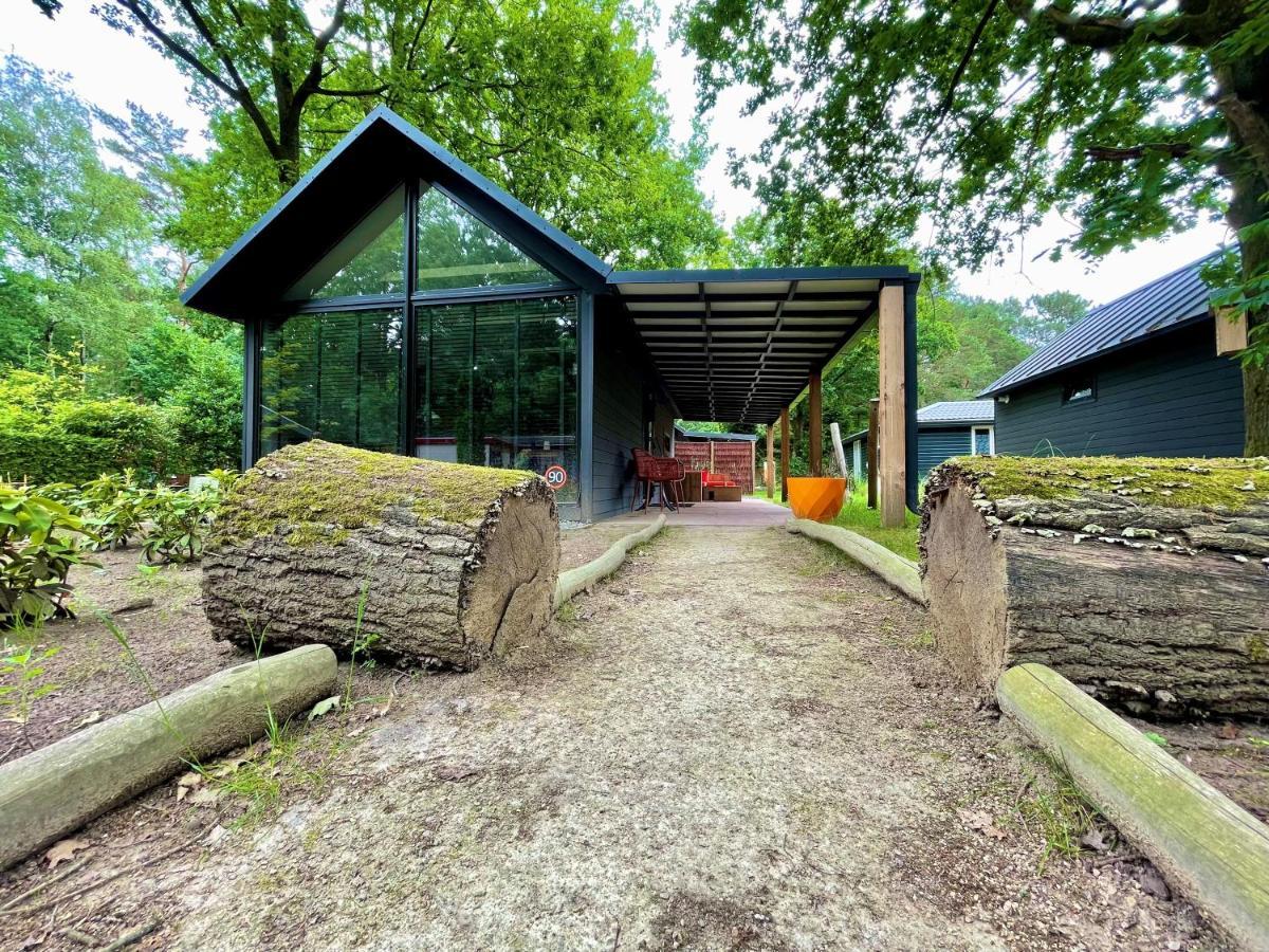 Cosy Tiny Lodges - Vakantiepark Kempenbos Diessen Dış mekan fotoğraf