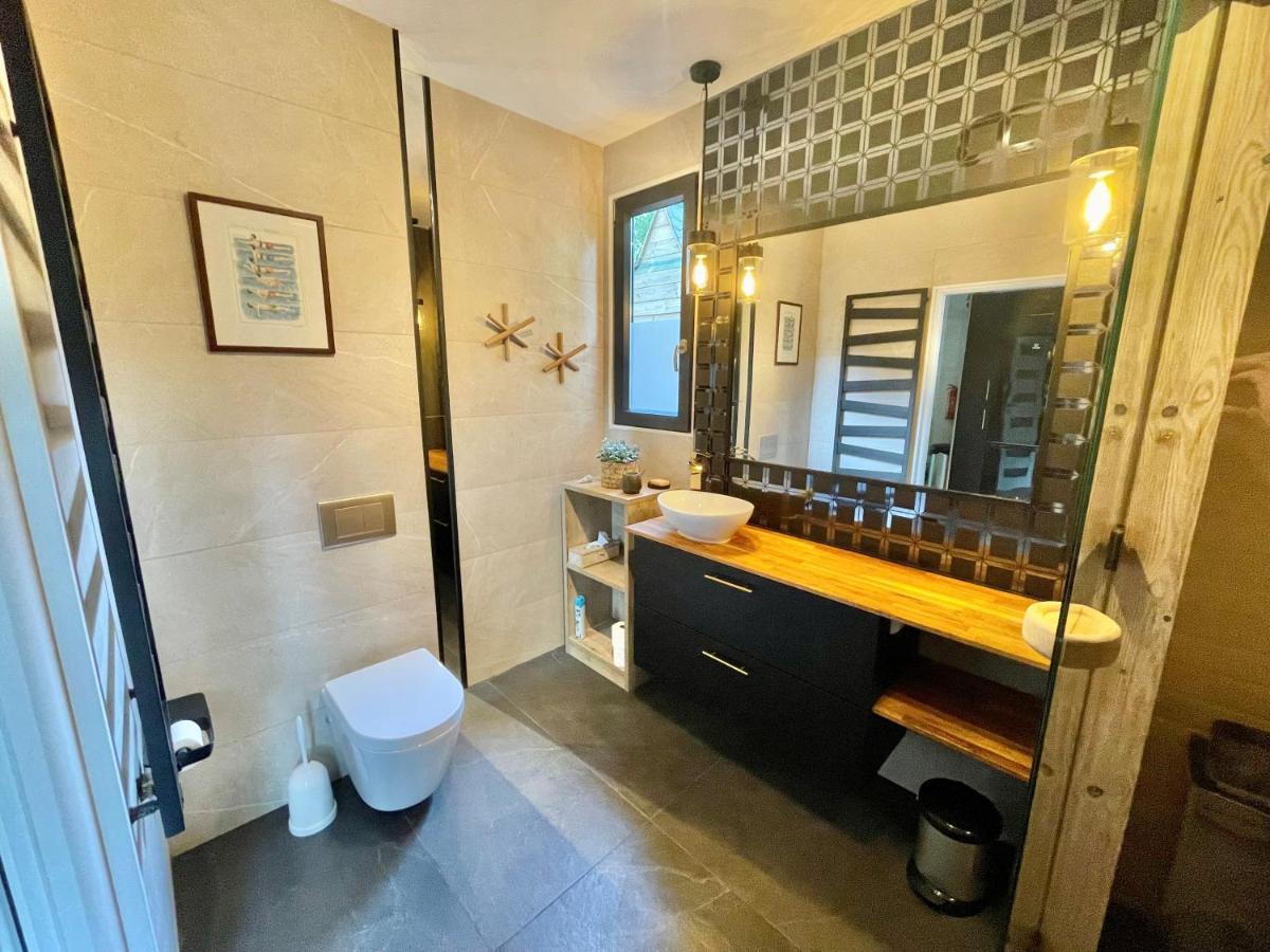 Cosy Tiny Lodges - Vakantiepark Kempenbos Diessen Dış mekan fotoğraf