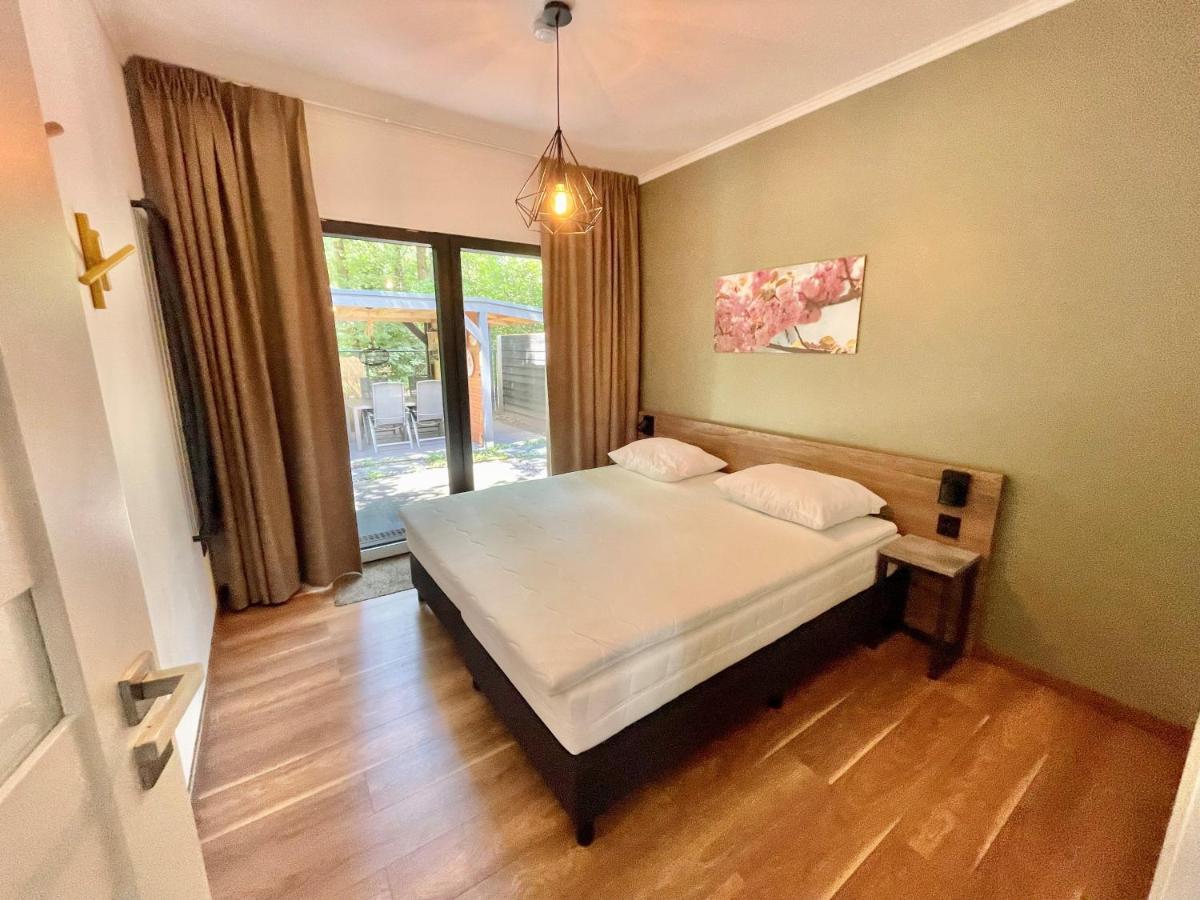 Cosy Tiny Lodges - Vakantiepark Kempenbos Diessen Dış mekan fotoğraf
