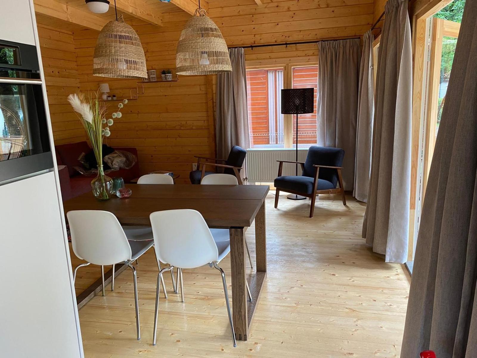 Cosy Tiny Lodges - Vakantiepark Kempenbos Diessen Oda fotoğraf
