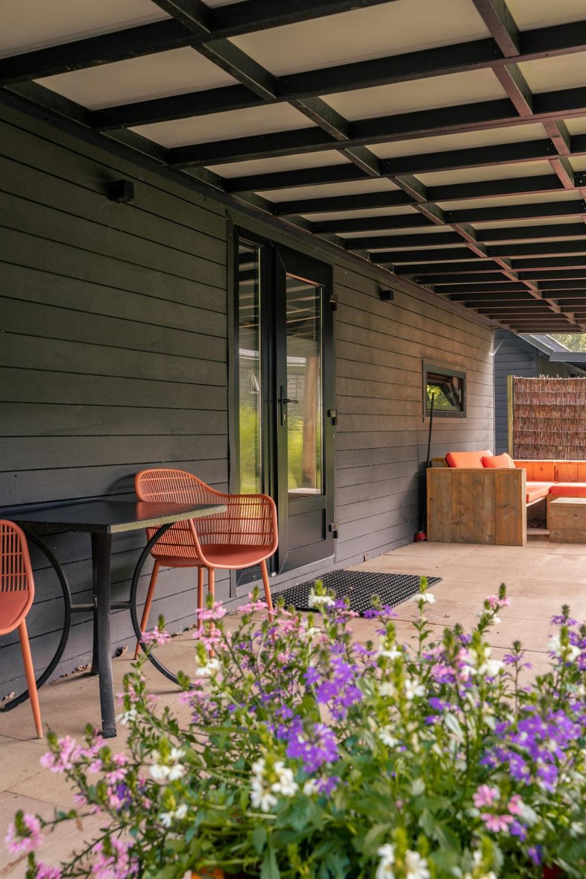 Cosy Tiny Lodges - Vakantiepark Kempenbos Diessen Dış mekan fotoğraf